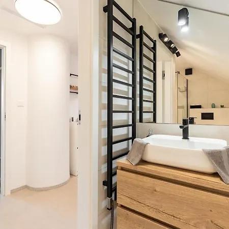 Slovakia Tranquil Haven Retreat Appartamento Bratislava